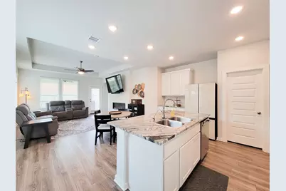2818 Bluebonnet Ridge Drive, Conroe, TX 77304 - Photo 2