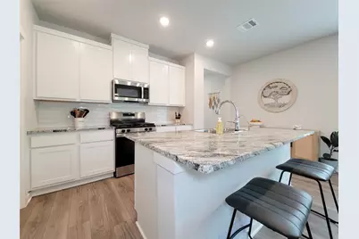 2818 Bluebonnet Ridge Drive, Conroe, TX 77304 - Photo 14