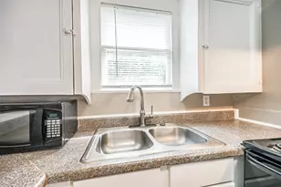 216 Redan St, Houston, TX 77009 - Photo 16