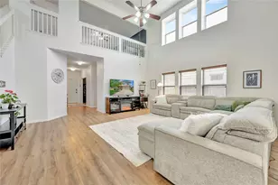 3012 Cambridge Meadows Ln, Dickinson, TX 77539 - Photo 2