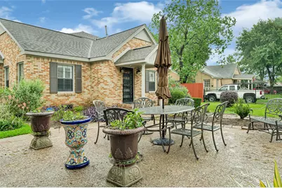 317 Avenue Of Oaks Street, Houston, TX 77009 - Photo 2