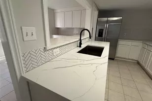 7 Sun Meadow Blvd, Friendswood, TX 77546 - Photo 10