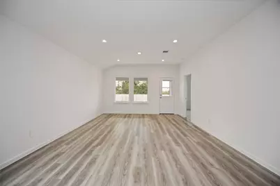 6834 Spur Creek Drive, Rosenberg, TX 77471 - Photo 10