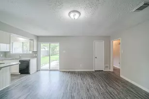 7218 Winding Trace Dr, Houston, TX 77086 - Photo 16