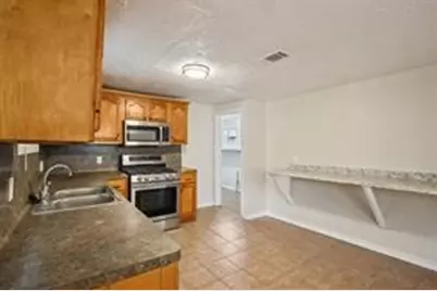 421 Clearwater Street, Houston, TX 77029 - Photo 6