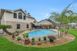 2125 Crimson Lake Ln, League City, TX 77573 - Photo 30