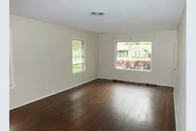 1107 Worthshire Street, Houston, TX 77008 - Photo 10