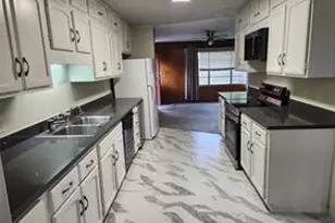 1107 Worthshire St, Houston, TX 77008 - Photo 12