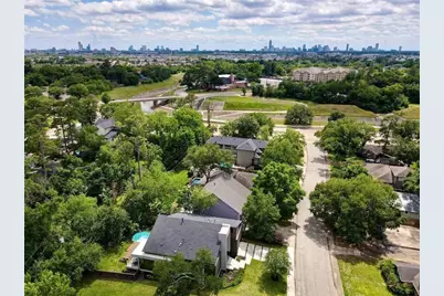 1107 Worthshire Street, Houston, TX 77008 - Photo 6