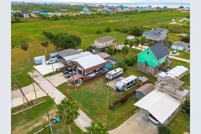 166 Ocean Breeze Drive, Crystal Beach, TX 77650 - Photo 4