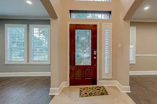 1419 Kyle Hill Ln, Sugar Land, TX 77479 - Photo 2