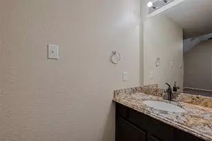 1419 Kyle Hill Ln, Sugar Land, TX 77479 - Photo 32