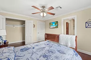 62 Colony Park Cir, Galveston, TX 77551 - Photo 34