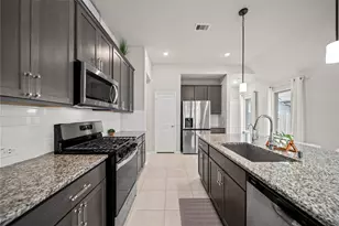 32018 Towering Birch Trl, Conroe, TX 77385 - Photo 4