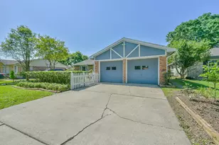 863 Seamaster Dr, Houston, TX 77062 - Photo 2