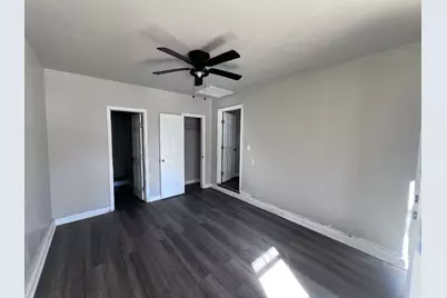 5831 Belneath Street, Houston, TX 77033 - Photo 4