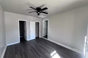 5831 Belneath St, Houston, TX 77033 - Photo 4