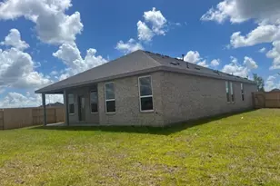 13225 Harbor Pt Dr, Texas City, TX 77568 - Photo 2