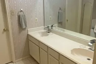 8915 Weyburn Grove Dr, Houston, TX 77088 - Photo 34