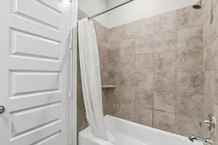 4710 Old Grove Ct, Sugar Land, TX 77479 - Photo 8