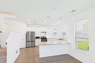 15643 Fellswood Dr, Houston, TX 77044 - Photo 8