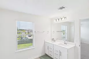 15643 Fellswood Dr, Houston, TX 77044 - Photo 24