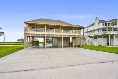 3721 Biscayne Beach Road, Crystal Beach, TX 77650 - Photo 4