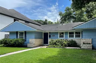 3229 Westridge St, Houston, TX 77025 - Photo 1