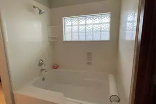 3229 Westridge St, Houston, TX 77025 - Photo 12
