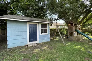 3229 Westridge St, Houston, TX 77025 - Photo 28