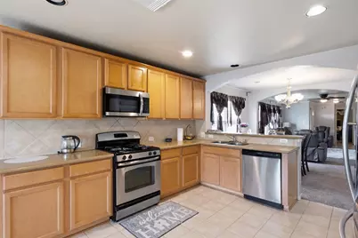 718 Sun Lodge Drive, Houston, TX 77073 - Photo 8