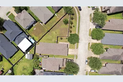 718 Sun Lodge Drive, Houston, TX 77073 - Photo 2