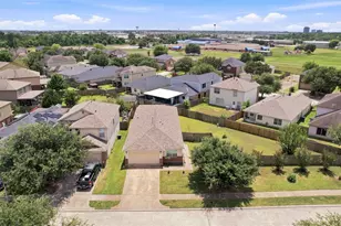 718 Sun Lodge Dr, Houston, TX 77073 - Photo 32