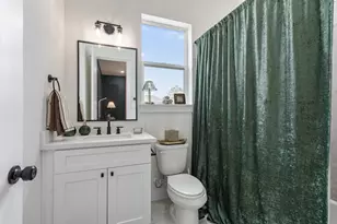 1207 E 24th St, Houston, TX 77009 - Photo 30