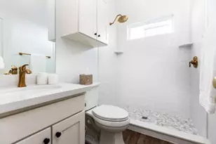 1711 16th St, Galveston, TX 77550 - Photo 22