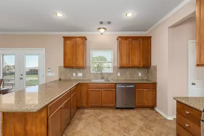 264 Falcon Point, Onalaska, TX 77360 - Photo 10