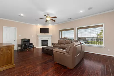 264 Falcon Point, Onalaska, TX 77360 - Photo 6