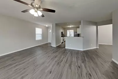 9829 Hyacinth Way, Conroe, TX 77385 - Photo 2