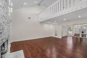 6130 Briar Terrace Dr, Houston, TX 77072 - Photo 8