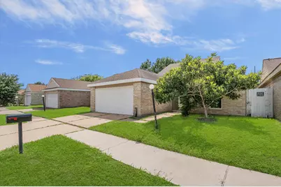 6130 Briar Terrace Drive, Houston, TX 77072 - Photo 1