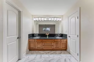 6130 Briar Terrace Dr, Houston, TX 77072 - Photo 20