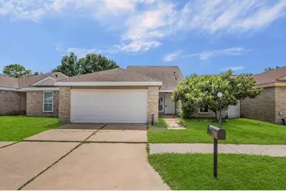 6130 Briar Terrace Drive, Houston, TX 77072 - Photo 2