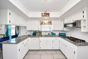 1805 9th St, Hempstead, TX 77445 - Photo 12