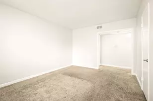 2238 S Piney Point Rd, Houston, TX 77063 - Photo 24