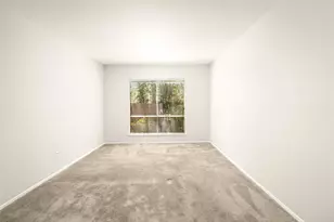 2238 S Piney Point Rd, Houston, TX 77063 - Photo 16