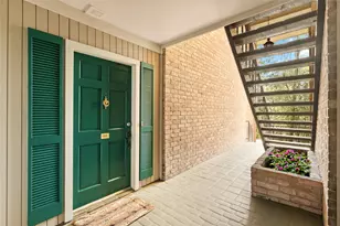 2238 S Piney Point Rd, Houston, TX 77063 - Photo 4