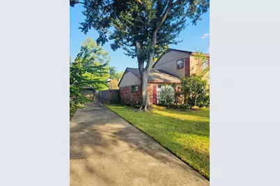 2102 Hollow Hook Road, Houston, TX 77080 - Photo 2