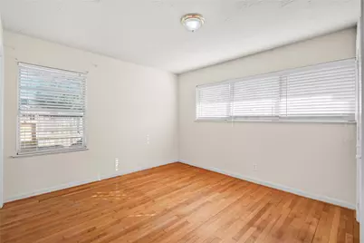 5902 Hornwood Dr A, Houston, TX 77081 - Photo 18