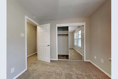 158 E Pathfinders Circle, The Woodlands, TX 77381 - Photo 10