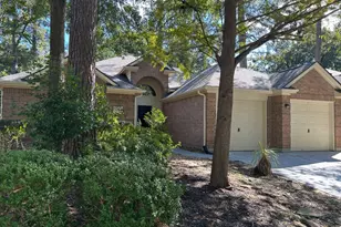 70 N Creekmist Pl, Conroe, TX 77385 - Photo 2